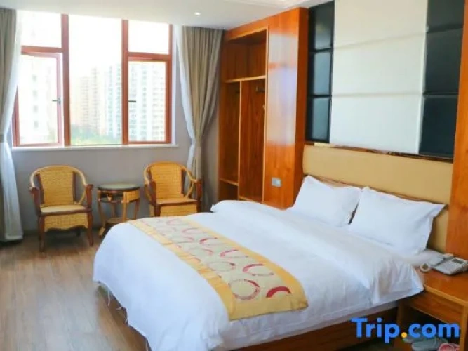Deluxe Suite