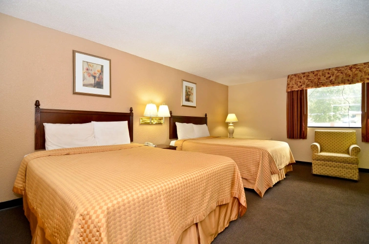 Standard Quadruple room