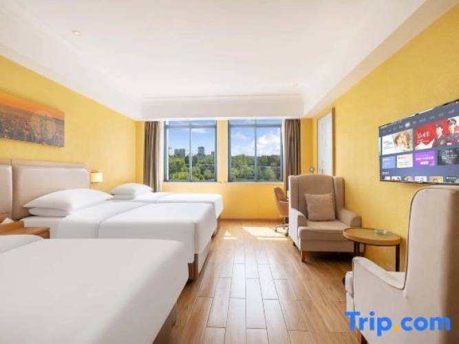 Yihai Hotel