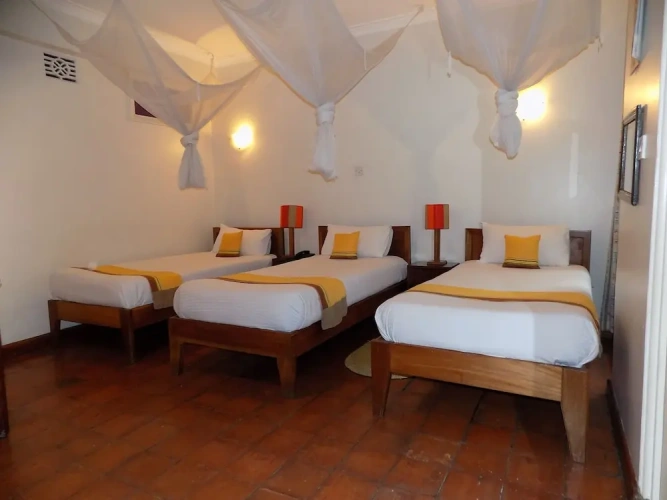 Economy Triple room