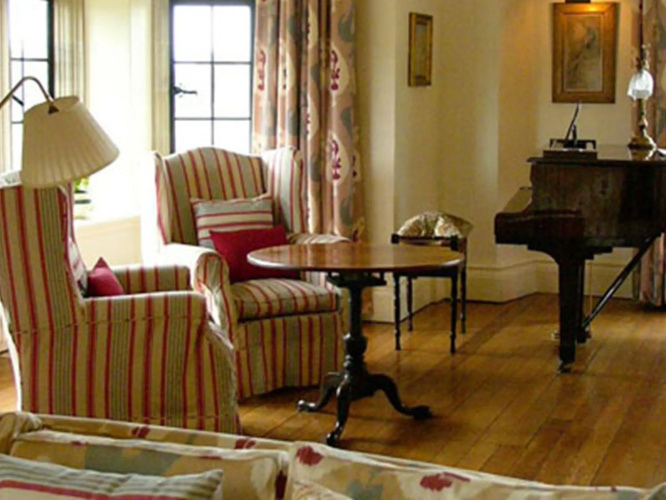 Llangoed Hall