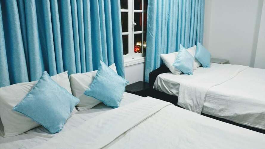 Sinai HouseOver view