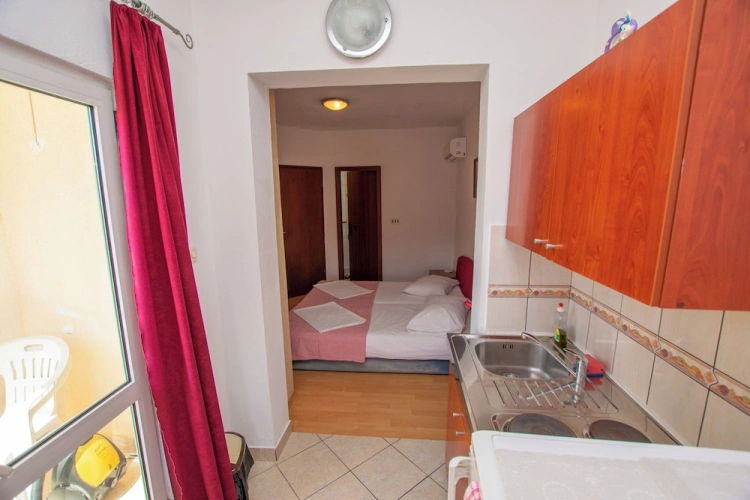 Apartment with balcony