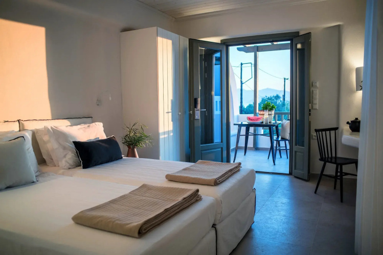 Melidron Hotel & Suites