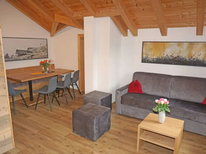 Apartment Ladis Fiss 19152