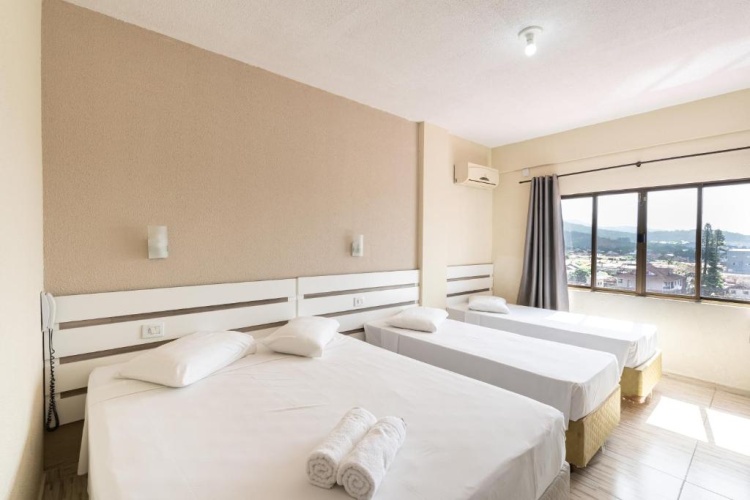 Deluxe Quadruple room