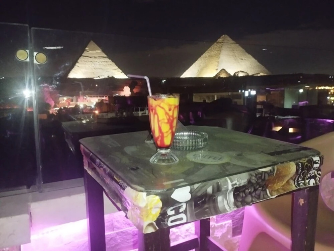 City pyramids inn
