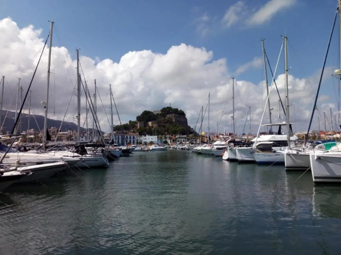 appartement T4 DENIA 3 étages sans ascenseur