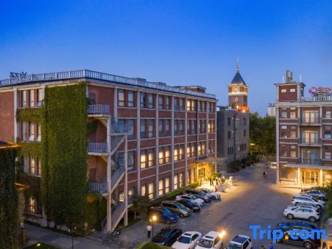 Yazz Hotel