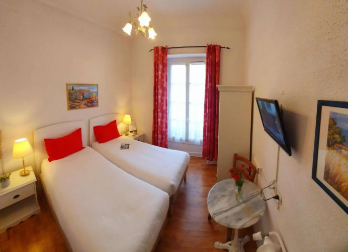 Hôtel Louvia