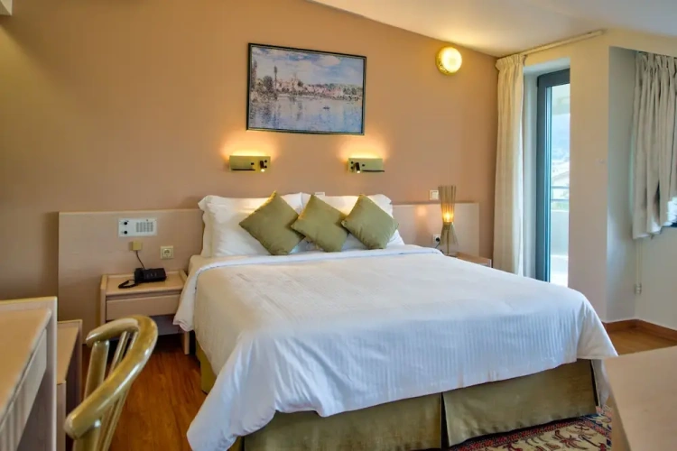 Suite with balcony and with sea view
