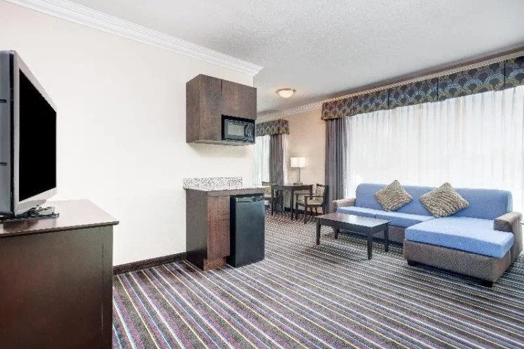 Double Suite