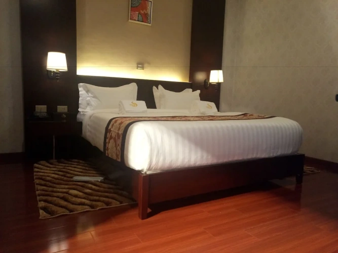 Standard Double room with city view