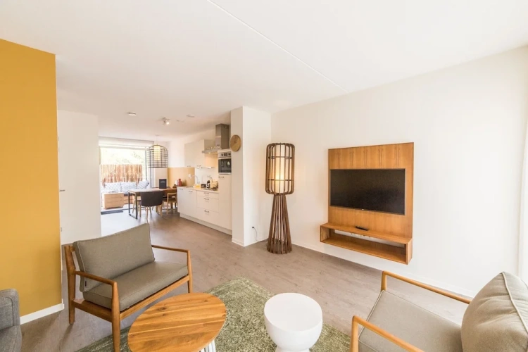 2 Bedrooms Apartment with balcony