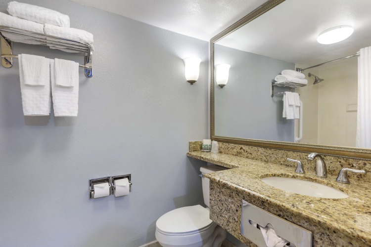 Best Western Hartford Hotel & Suites photo 8