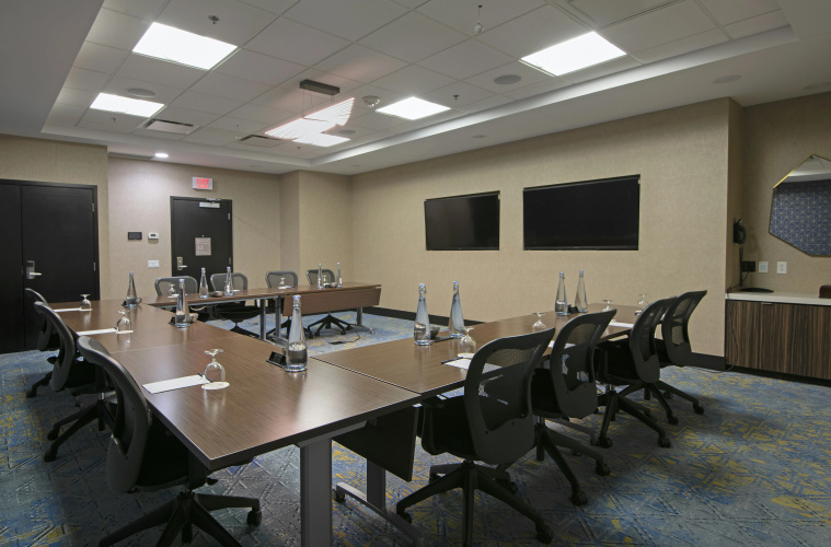 DoubleTree by Hilton Hotel West Edmonton photo 23