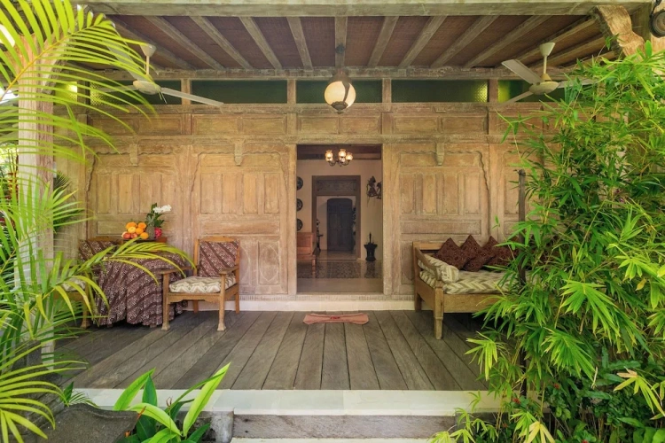 1 Bedroom Executive Basement Villa with garden view