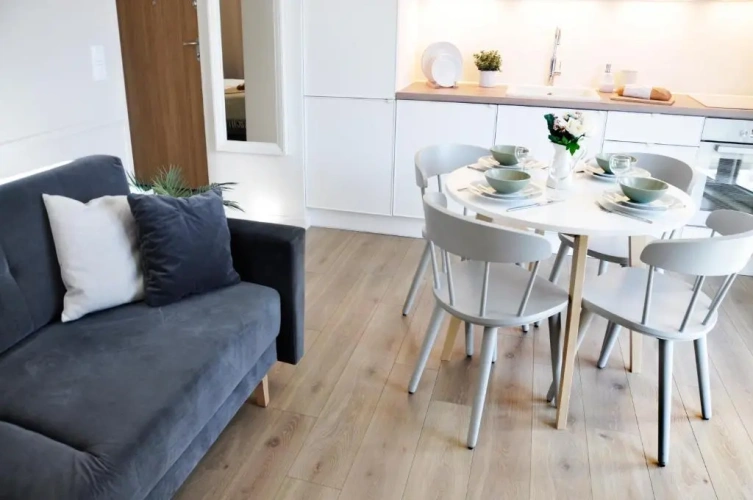 Apartment with balcony