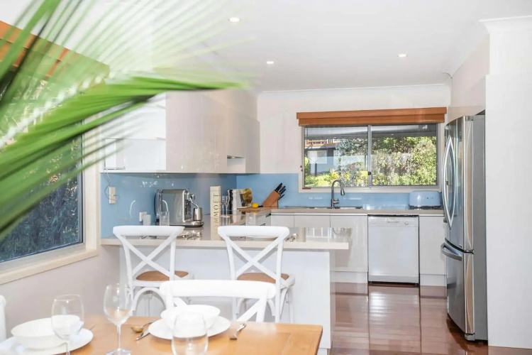 Surfers Beach House