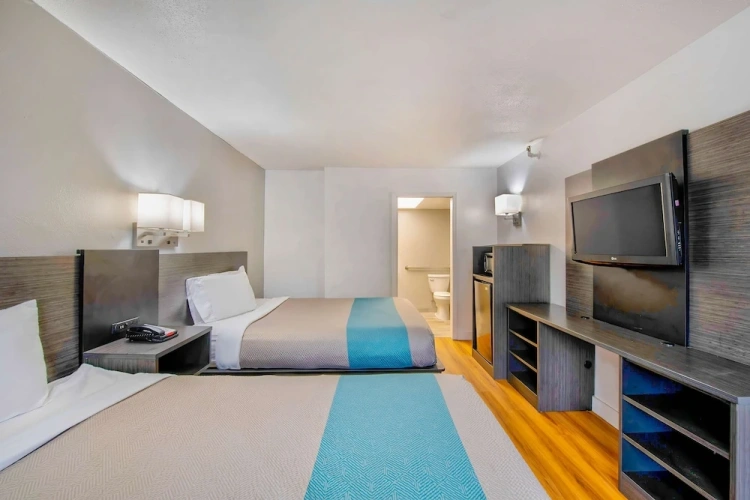 Deluxe Quadruple room