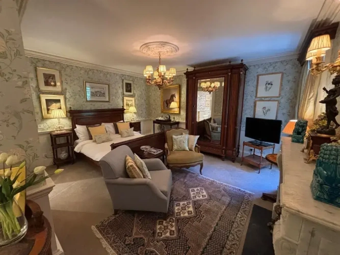 Luxury room