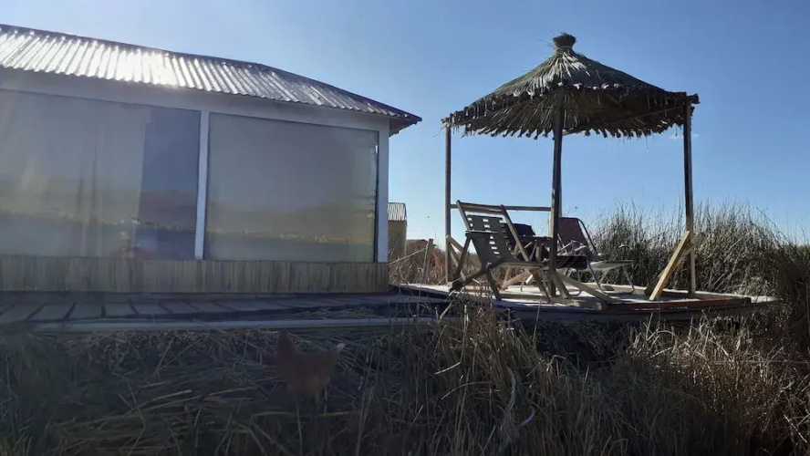 Uros Munay Wasi lodge
