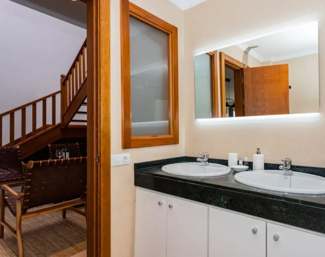 4 Bed Villa - Heated Pool, Pool Table, Bbq, Patio