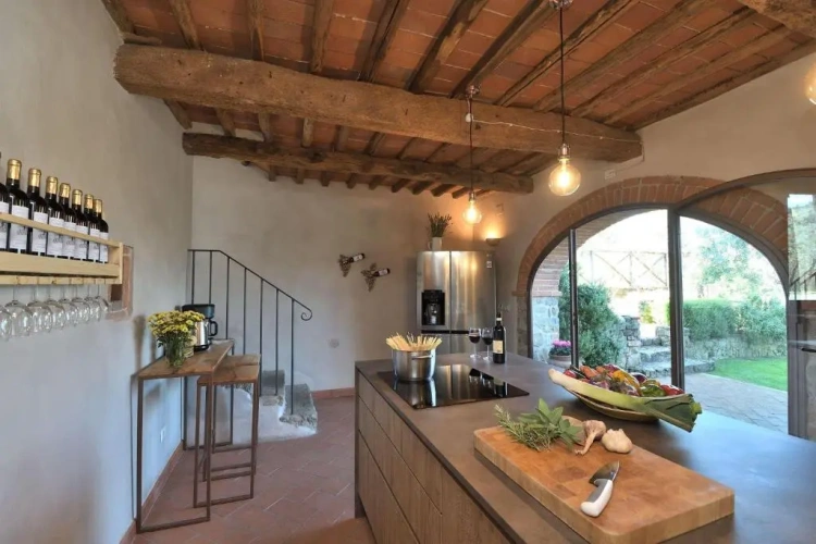 5 Bedrooms Villa