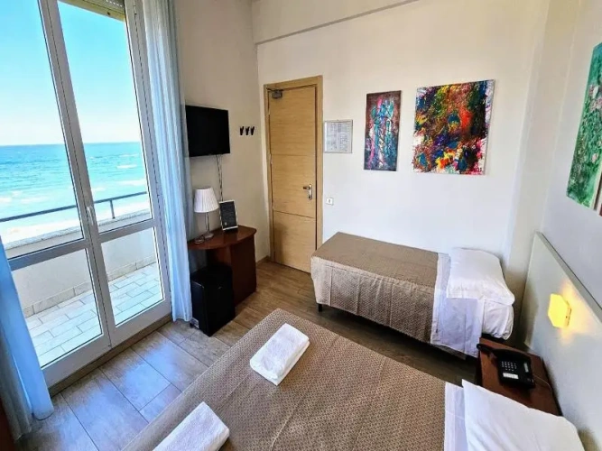 Deluxe Double room with balcony and with sea view