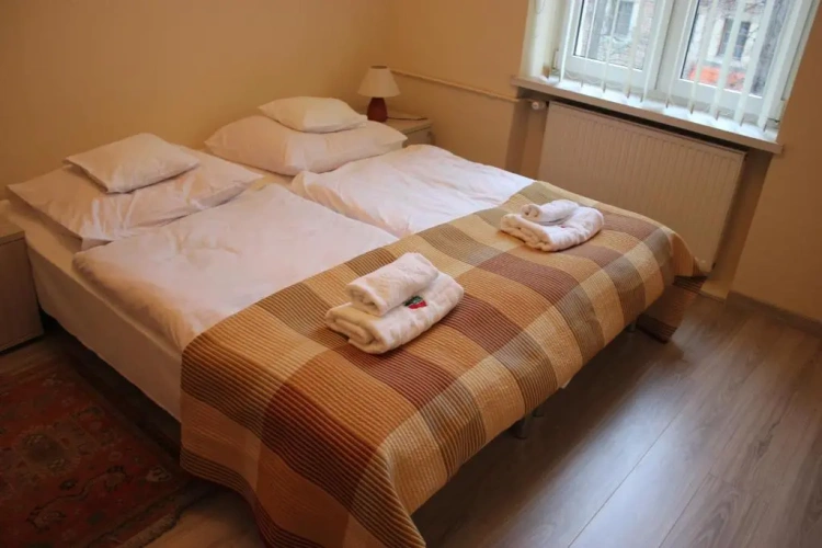 2 Bedrooms Apartment
