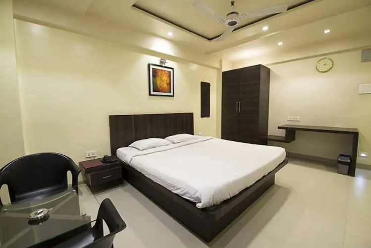 Hotel Suresh Inn