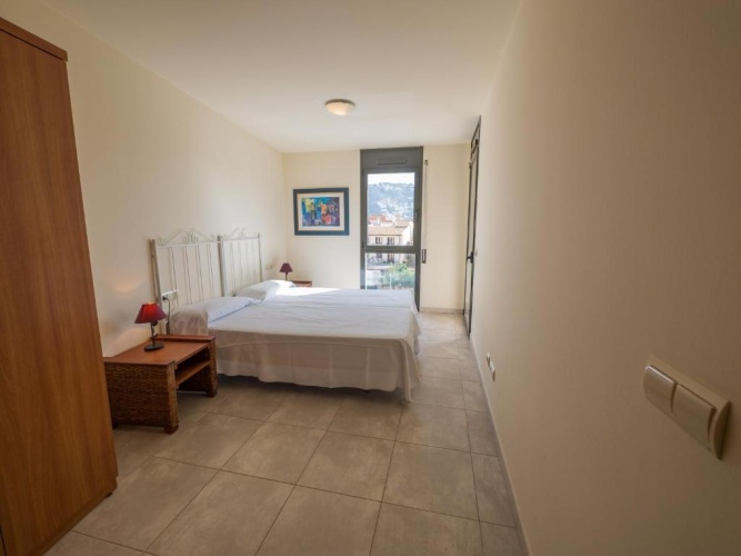 3 Bedrooms Apartment