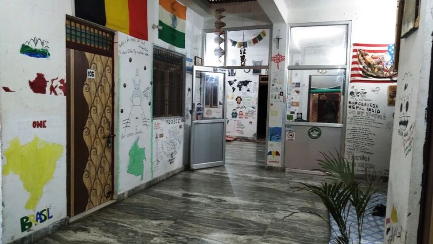 Zigzag Hostel Agra