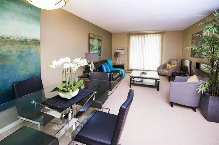Executive Suites by Roseman