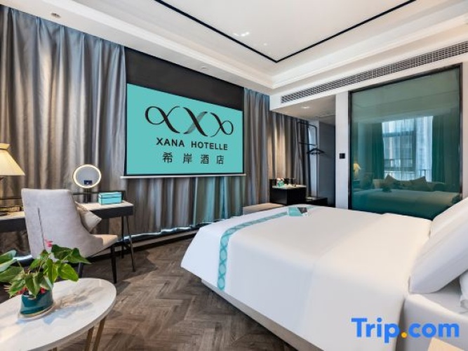 Standard Double room with city view