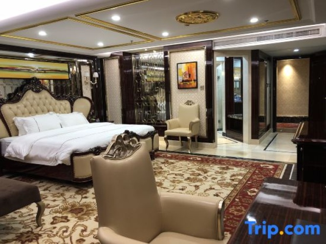 Superior Suite