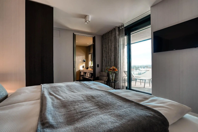 1 Bedroom Premium Apartment with balcony
