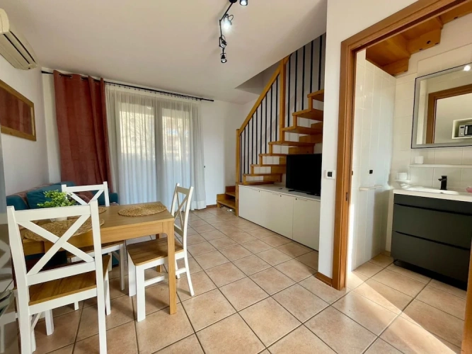2 Bedrooms Villa with balcony