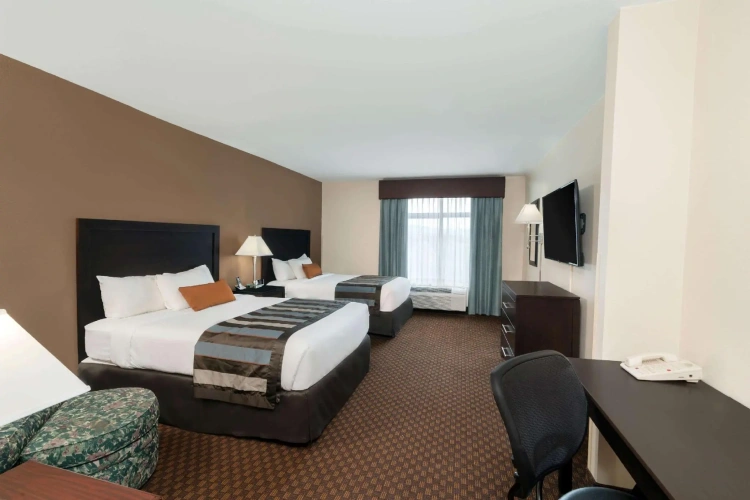 Standard Quadruple room