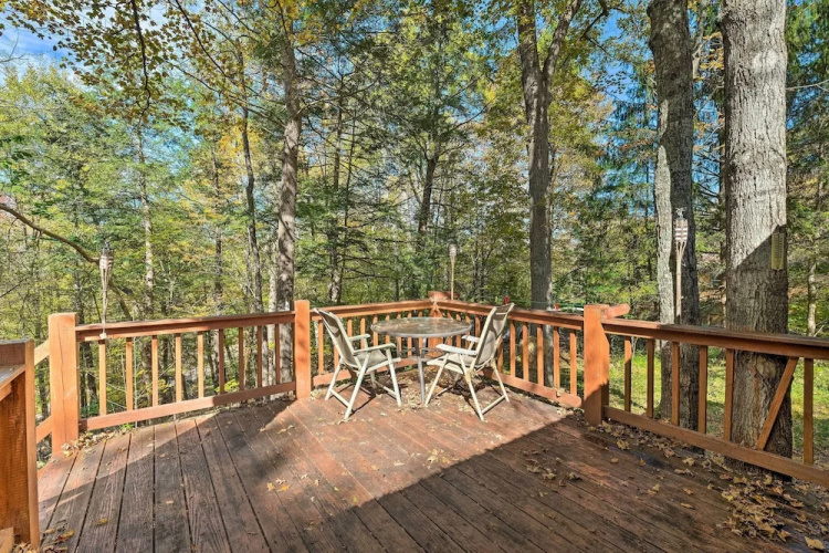 Catskill Mtn Home w/ Deck ~ 1 Miles to Zoom Flume!
