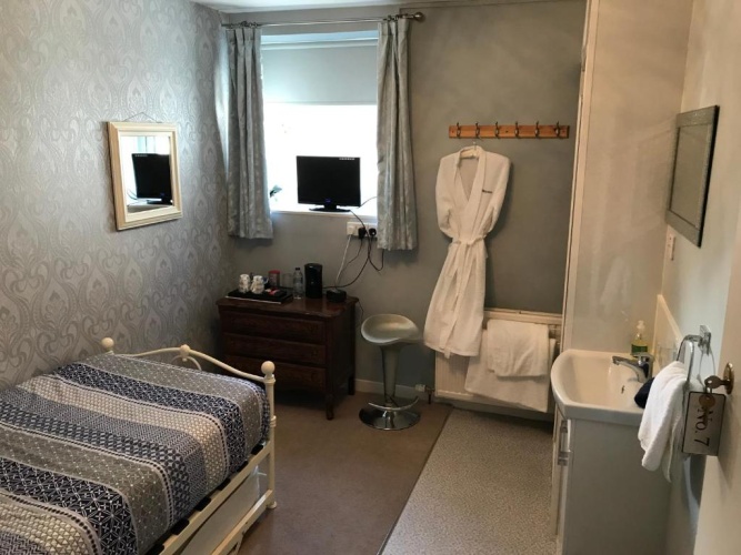 Standard Single room