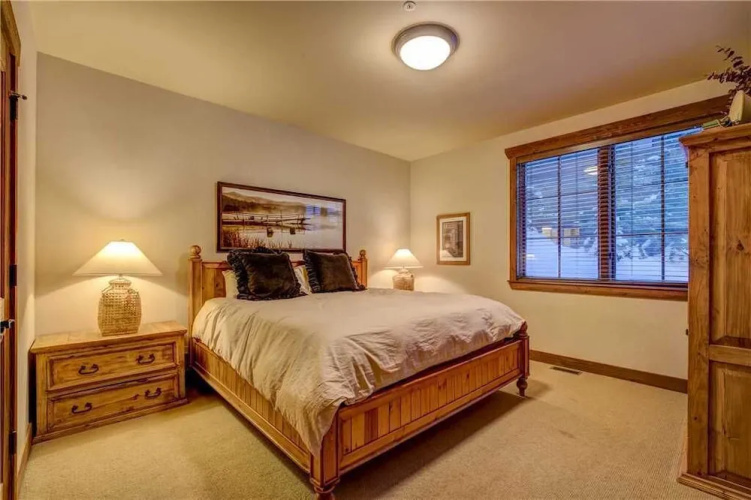 7650 Sterling Drive 5 Bedroom Home