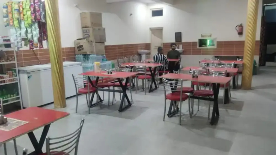 Hotel Kamal Ganga & Restaurant