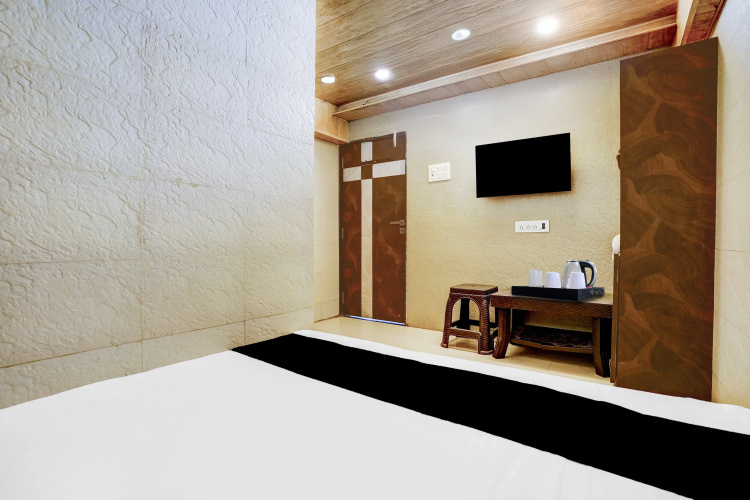 Hotel O Ambedkar Chowk Ulhasnagar