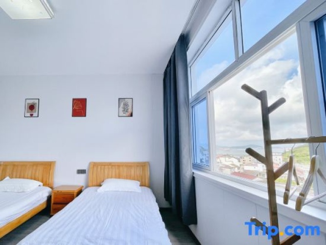 Standard Twin room with sea view