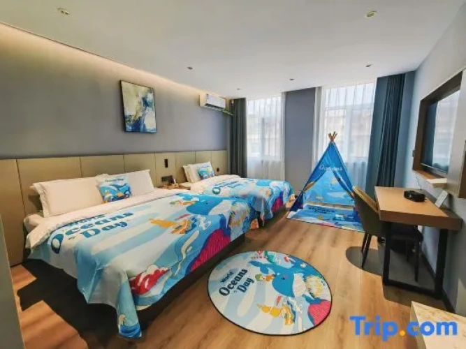 Standard Twin Family room
