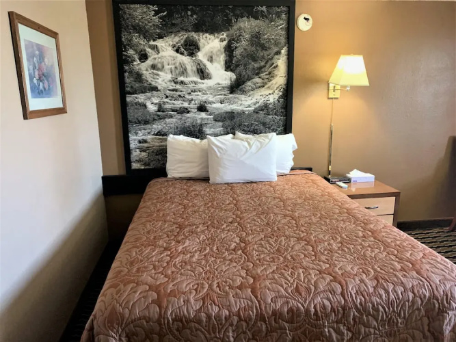 Yankton Inn