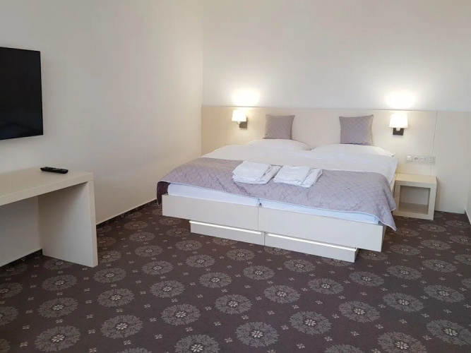 Hotel Chmelnice