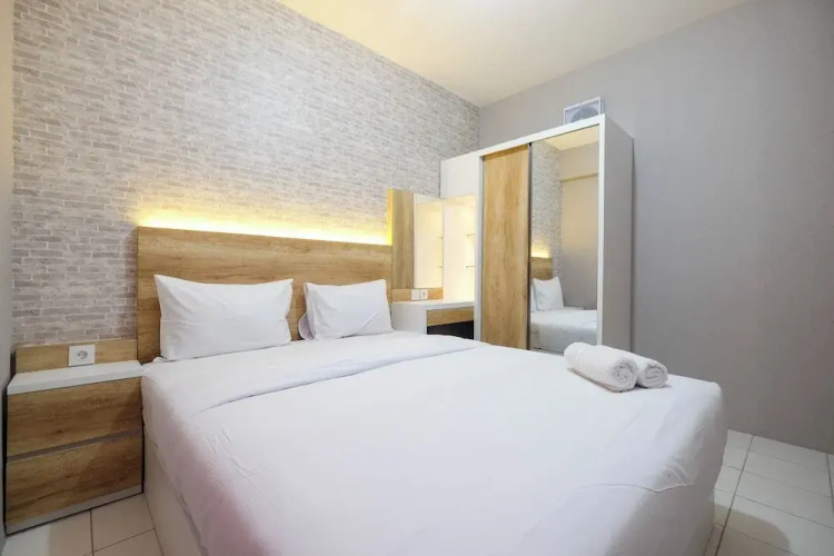 Modern and Cozy 2BR Podomoro Golf View Apartment