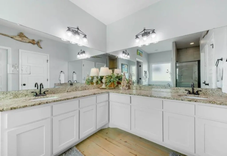 3 Bedrooms Cottage